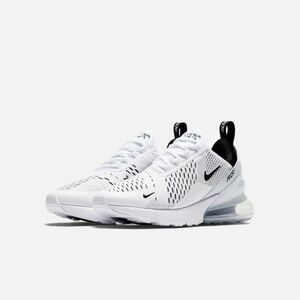 Nike Women's Air Max 270 (Size 8.5)